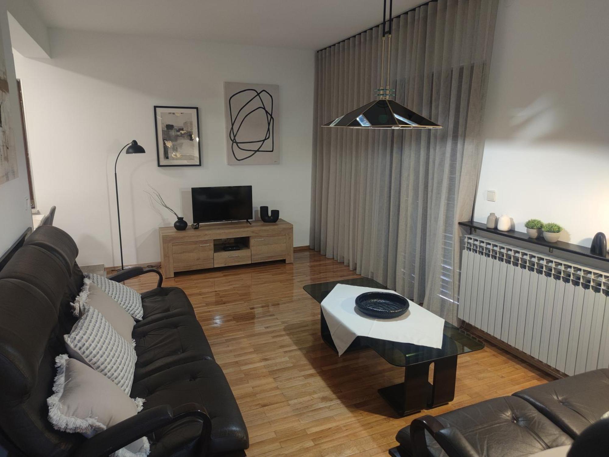 Apartments Valentino 拉巴克 外观 照片